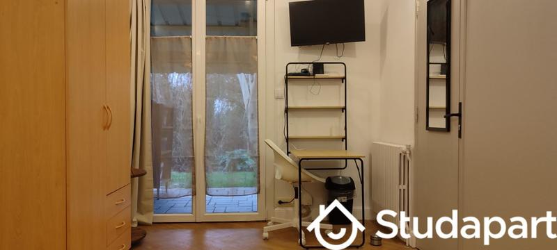 Chambre - 12 m² - 1 pièce