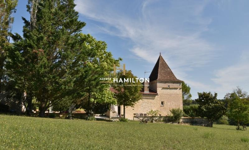 Propriété - 123 m² - 5 pièces