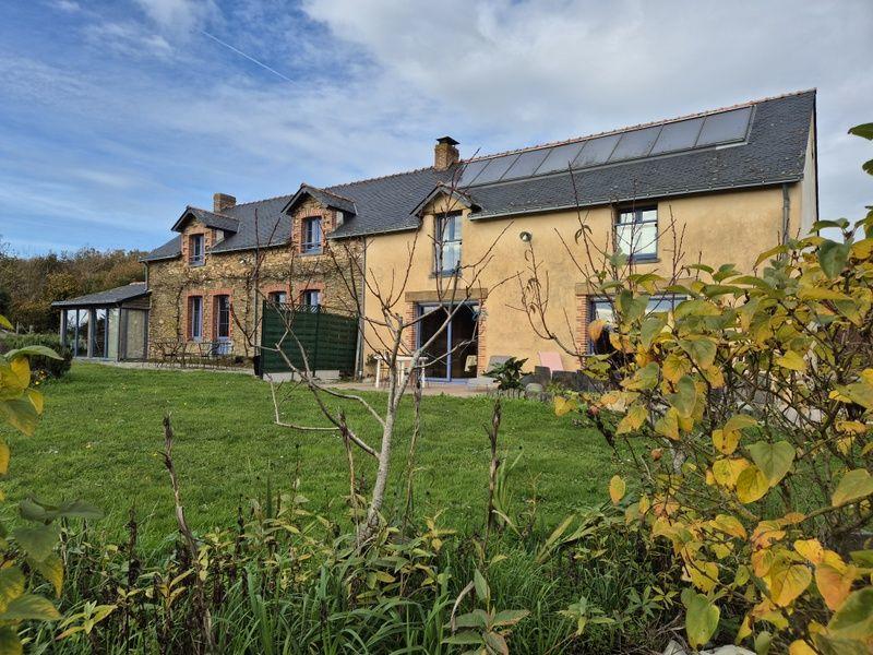 Maison - 233 m² - 7 pièces