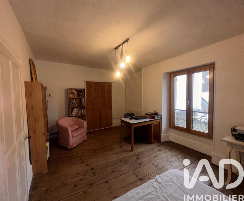 Maison de village - 298 m² - 10 pièces