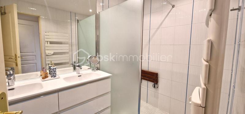 Maison traditionnelle - 100 m² - 4 pièces