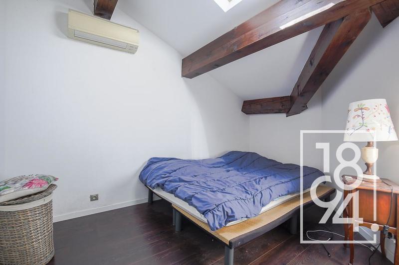 Villa - 223 m² - 5 pièces