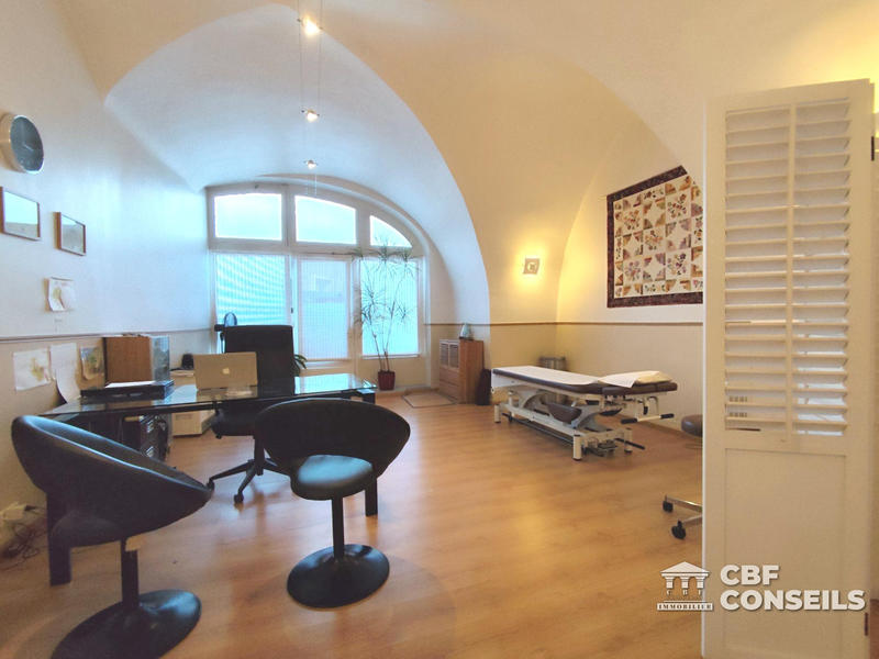 Local d'activités - 73 m²