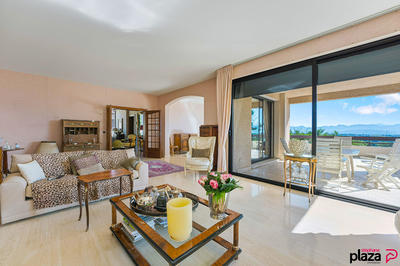 Villa - 320 m² - 7 pièces