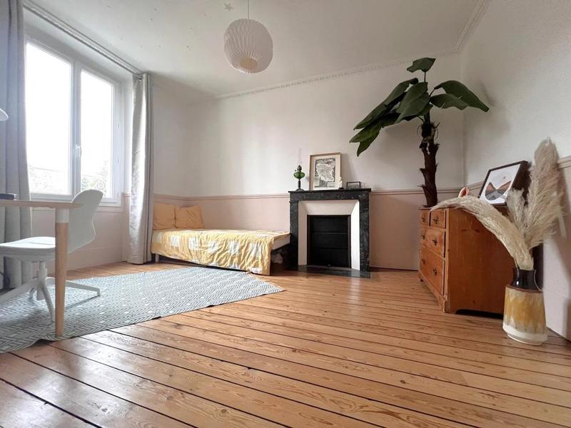 Château - 161 m² - 7 pièces