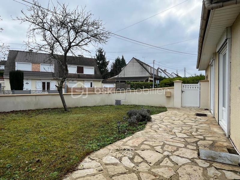 Maison - 104 m² - 5 pièces