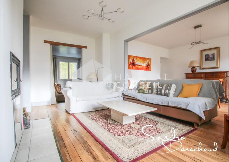 Maison ancienne - 225 m² - 6 pièces