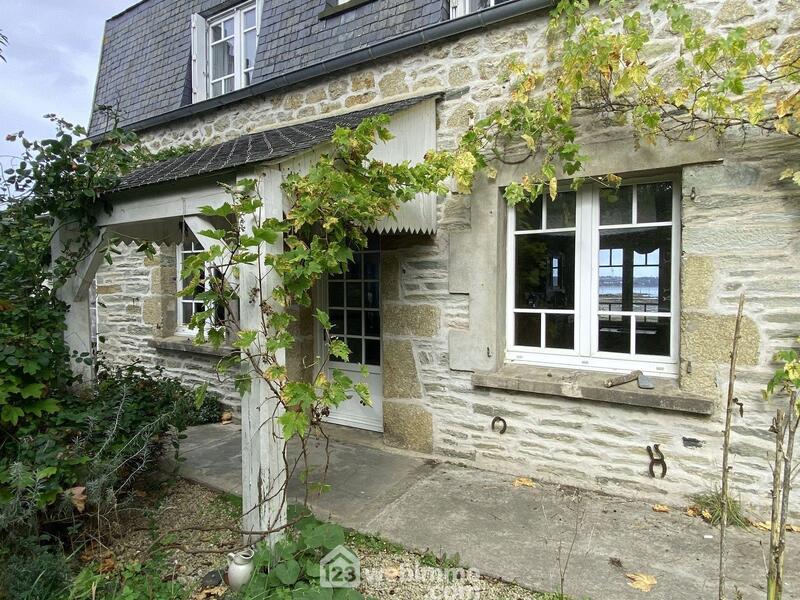 Maison - 84 m² - 5 pièces