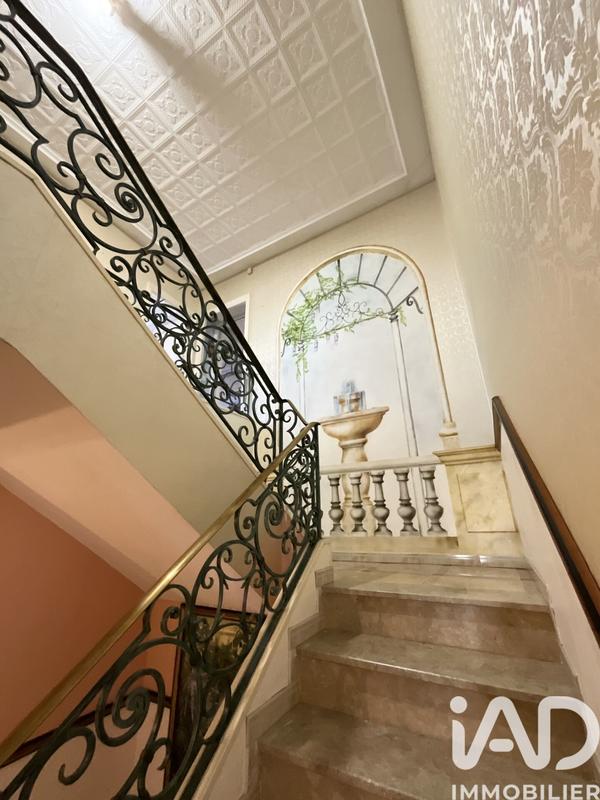 Maison - 398 m² - 11 pièces