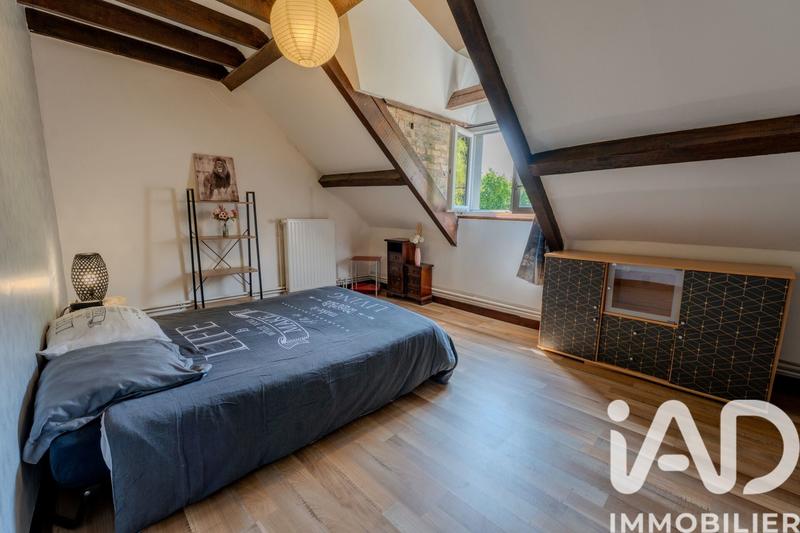 Maison - 250 m² - 9 pièces