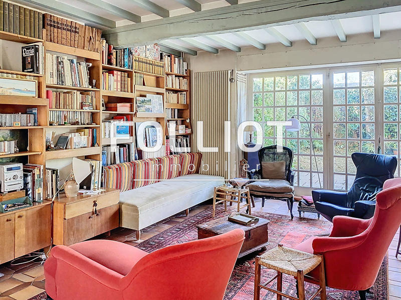 Maison - 180 m² - 8 pièces