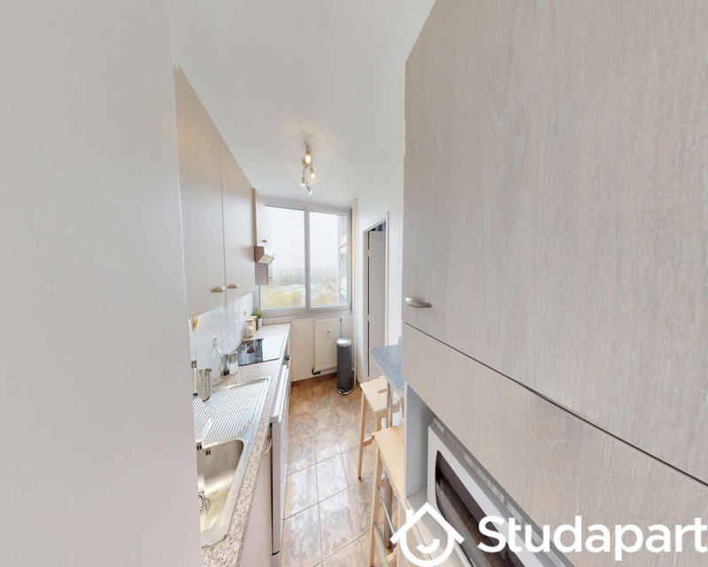 Chambre - 70 m² - 1 pièce