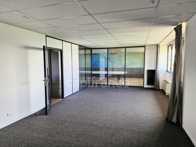 Bureau - 167 m² - 3 pièces