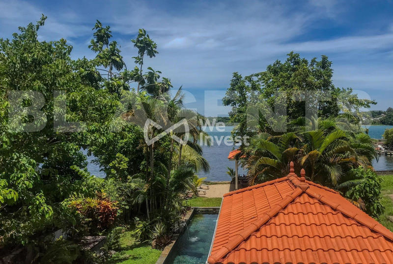 Maison - 200 m² - 6 pièces