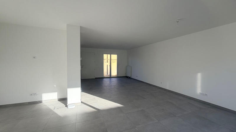Maison - 99 m² - 4 pièces