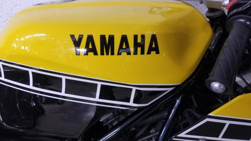 Yamaha Trx 850 yamaha jaune 0850 415