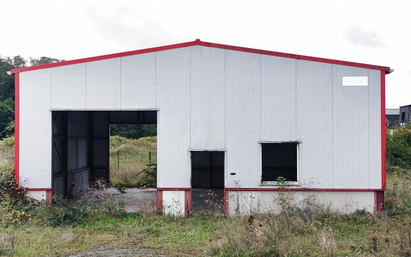 Local d'activité / Entrepôt - 1 500 m²