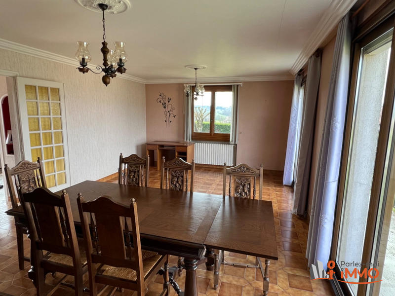 Maison - 110 m² - 9 pièces