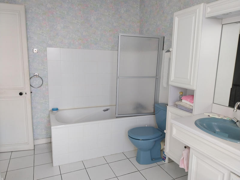 Maison - 92 m² - 5 pièces