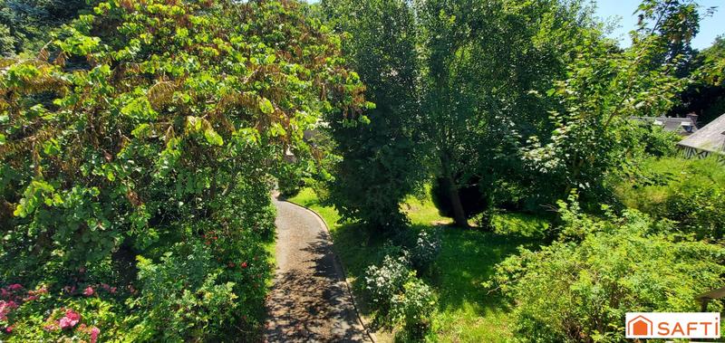 Propriété - 210 m² - 7 pièces