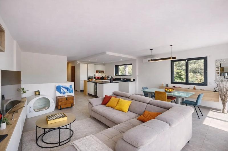 Villa - 158 m² - 6 pièces