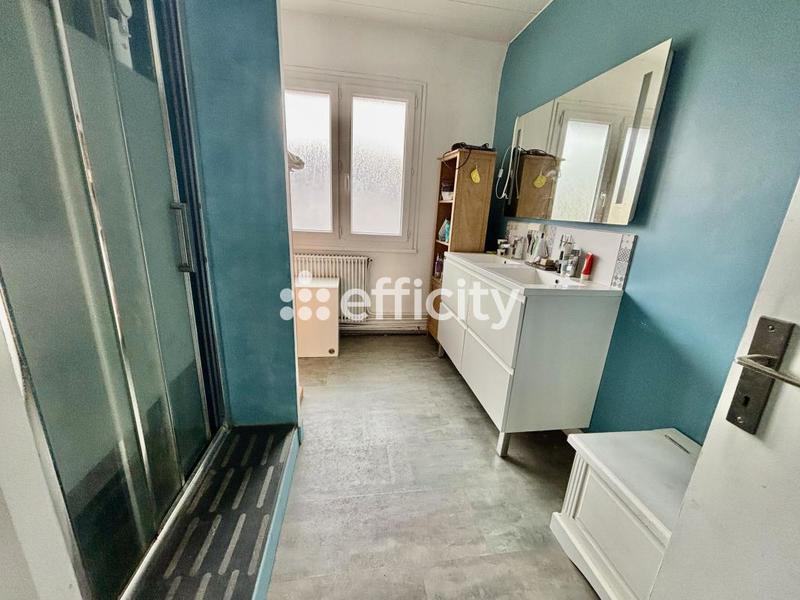 Maison - 190 m² - 8 pièces