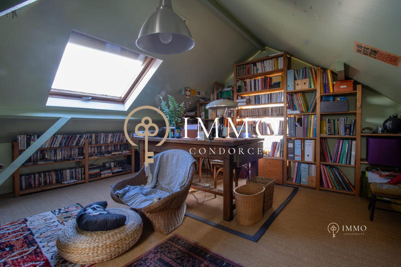 Maison - 196 m² - 8 pièces