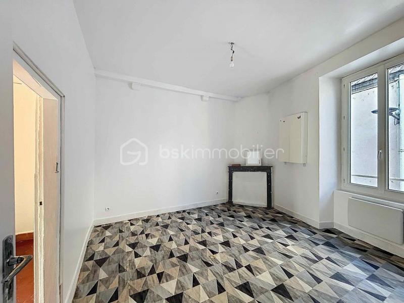 Appartement - 117 m² - 6 pièces