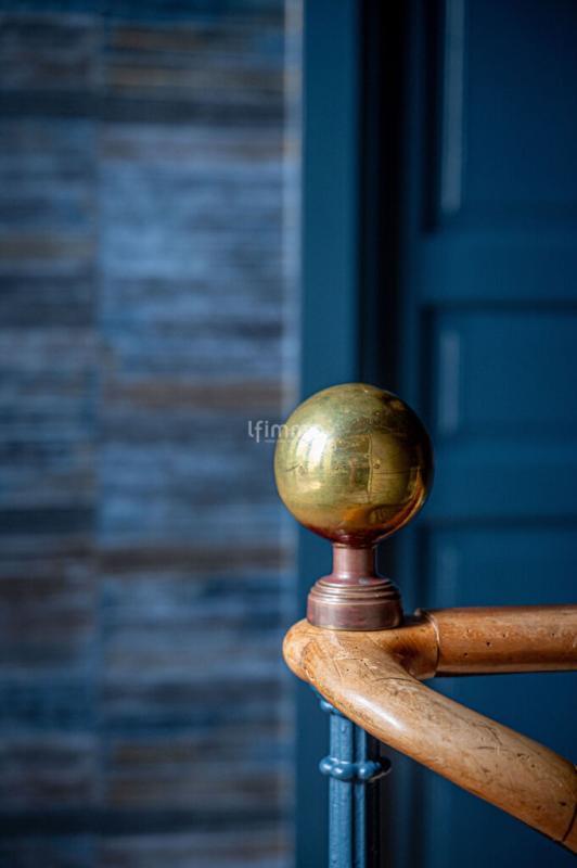 Maison - 689 m² - 10 pièces