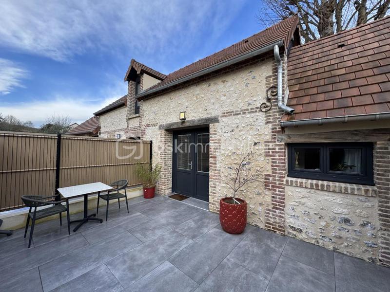 Immeuble - 160 m² - 8 pièces