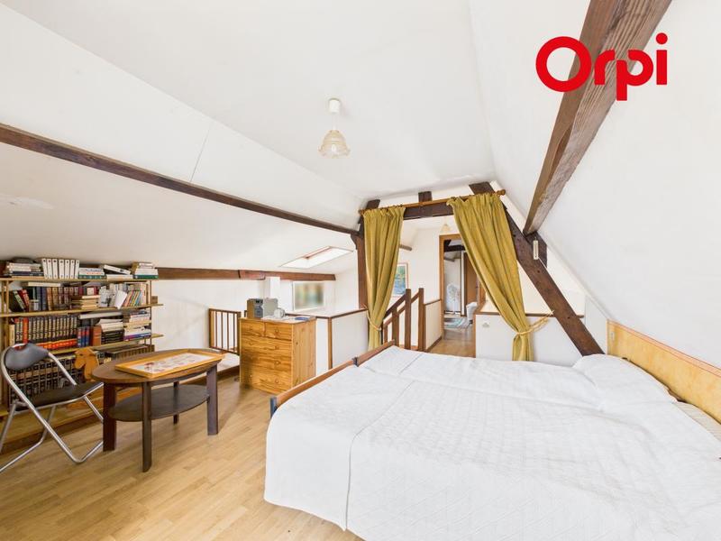 Maison - 102 m² - 4 pièces