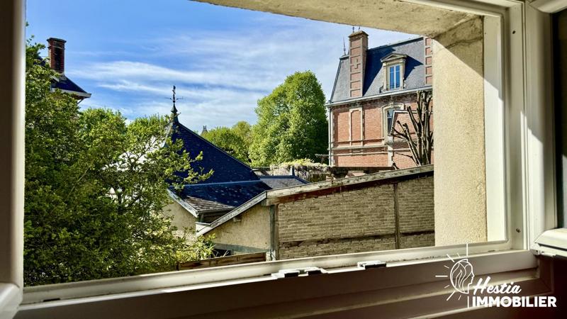 Appartement - 97 m² - 5 pièces