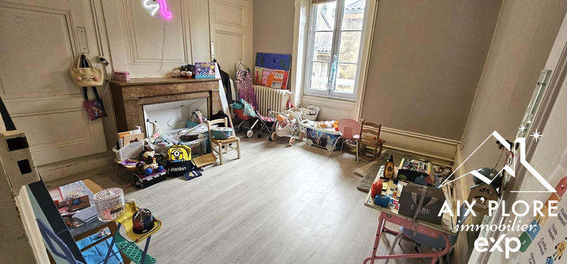 Maison - 209 m² - 6 pièces