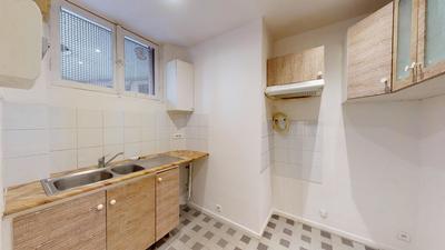 Studio - 25 m² - 1 pièce