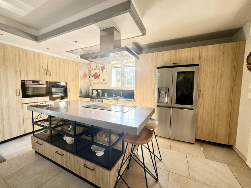 Villa - 160 m² - 10 pièces