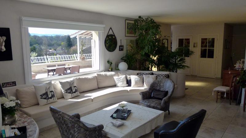 Maison - 209 m² - 6 pièces