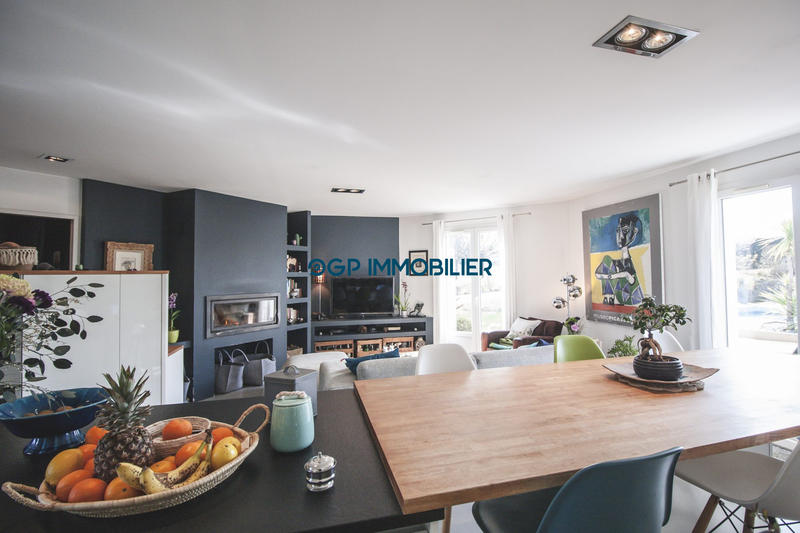 Villa - 174 m² - 6 pièces