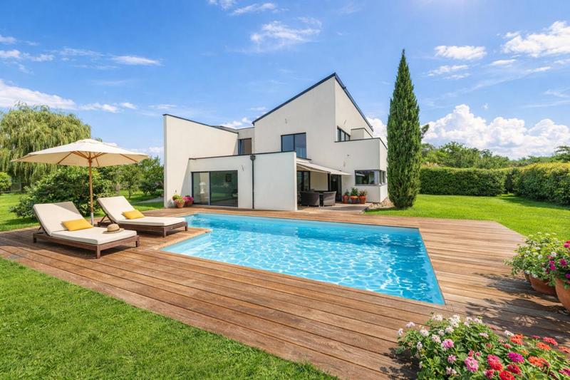 Propriété - 420 m² - 10 pièces