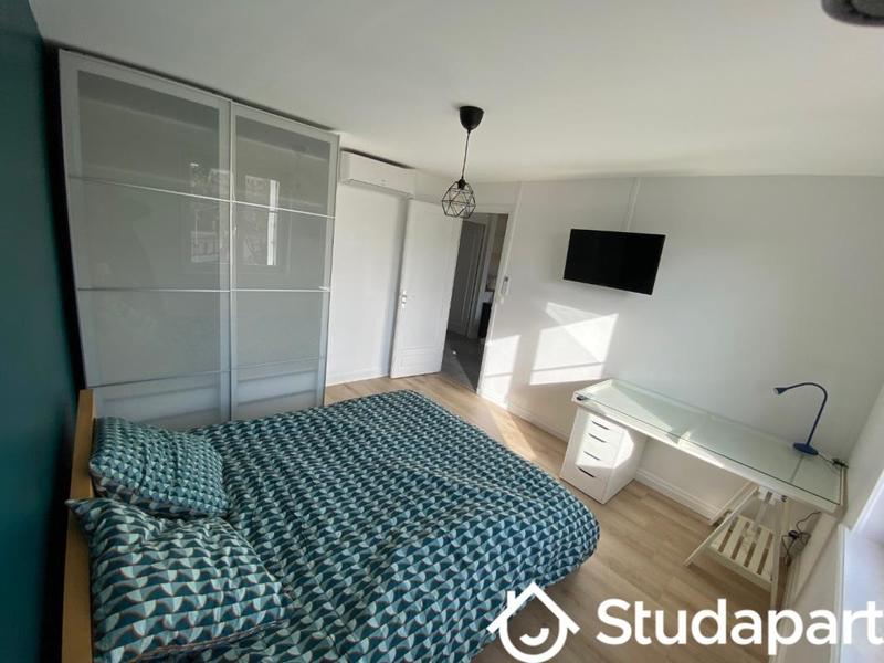 Chambre - 9 m² - 1 pièce