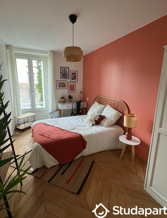 Chambre - 11 m² - 1 pièce