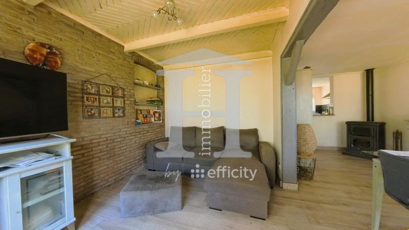 Maison - 81 m² - 5 pièces