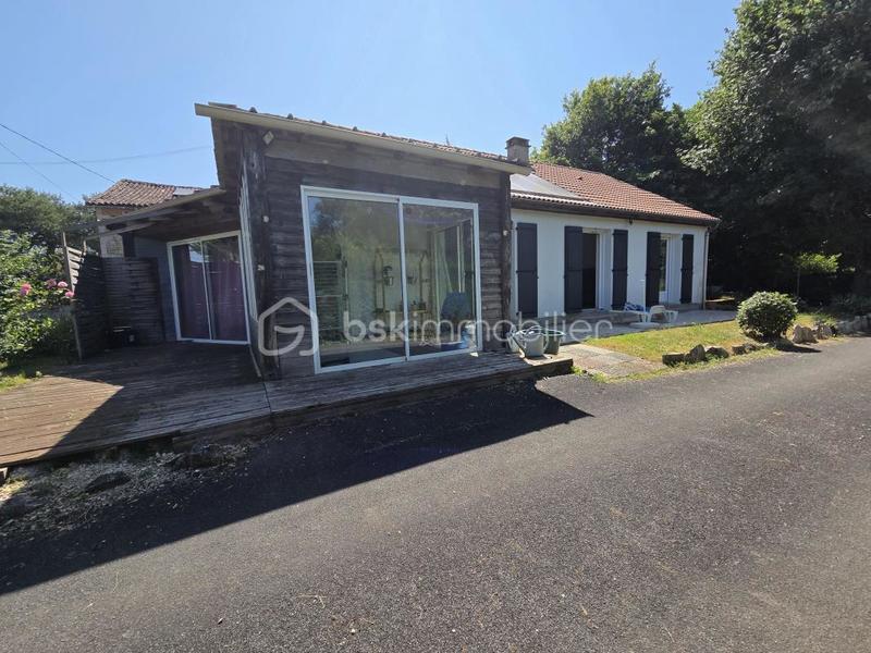 Maison traditionnelle - 87 m² - 3 pièces