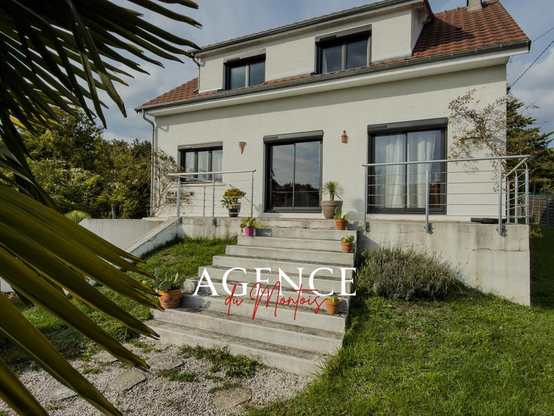 Maison - 165 m² - 5 pièces