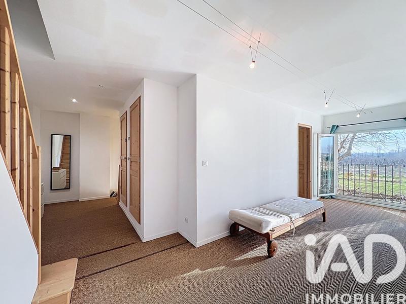 Maison - 460 m² - 13 pièces