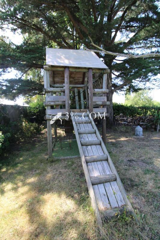 Maison - 290 m² - 9 pièces