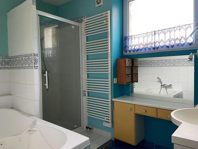 Maison - 168 m² - 8 pièces