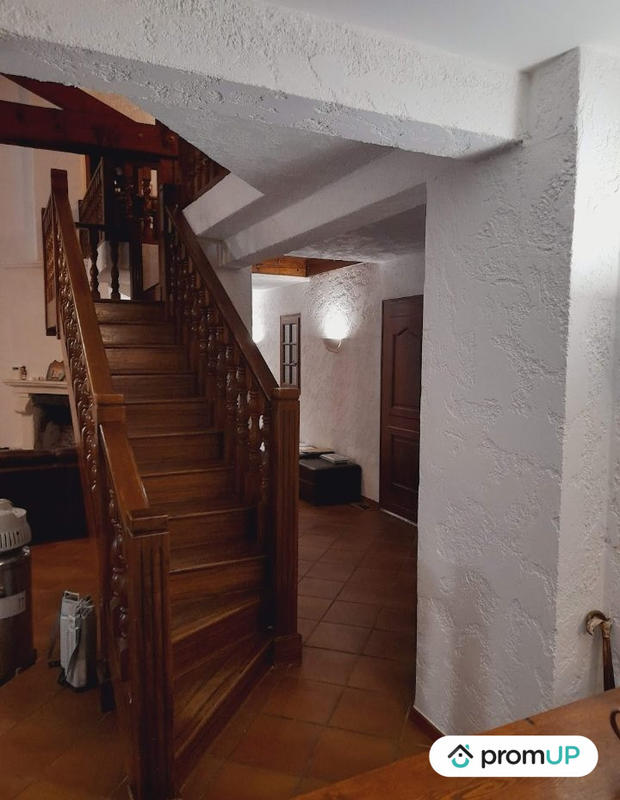 Villa - 220 m² - 8 pièces