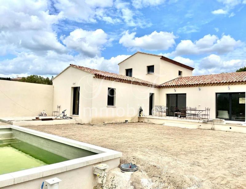 Villa - 182 m²