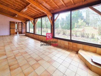 Maison - 157 m² - 6 pièces