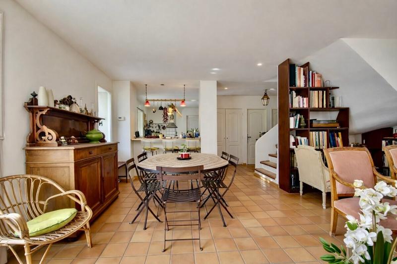 Maison - 140 m² - 7 pièces